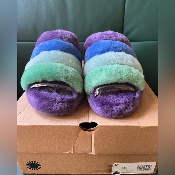 UGG Fluff Yeah Slide Pride Rainbow Purple Fur Slippers Womens Size 9 w/box - Picture 2 of 7